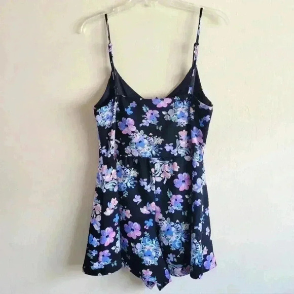 Derek heart black and floral sleeveless romper size large juniors - Picture 7 of 11